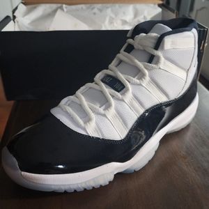 Air Jordan 11 Retro size 11